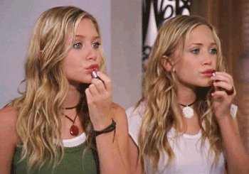Twinning Mary-kate And Ashley GIF