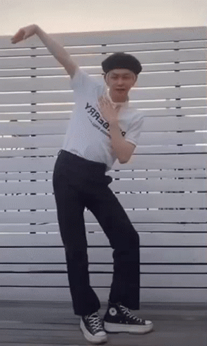 Txt Yeonjun Happy Dance Moves GIF