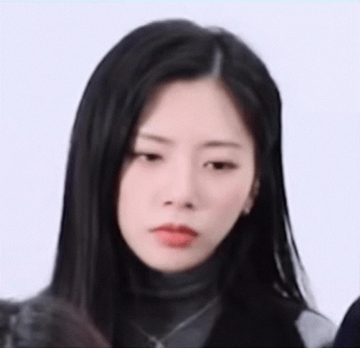 Unimpressed Minji Jiu Dreamcatcher GIF