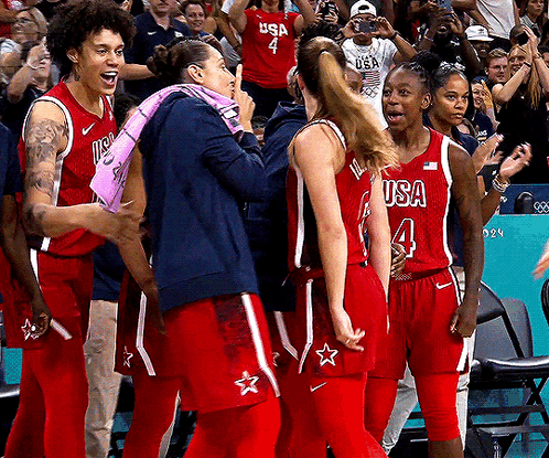 Usa Basketball Women's Team Huddle GIF