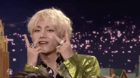 V Smiling In Tonight Show GIF