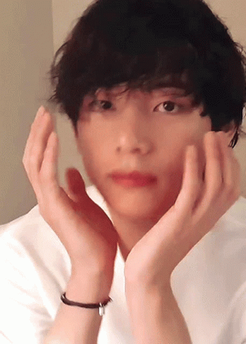 V Was Stunned And Humbled GIF