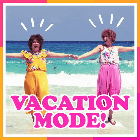 Vacation Mode Kristen Wiig Summer Time GIF