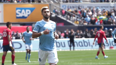 Valentín Castellanos Posing In Game GIF