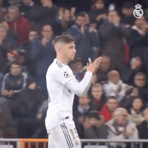 Valverde Clapping GIF