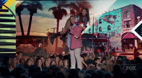 Victoria Justice Teen Choice Awards GIF