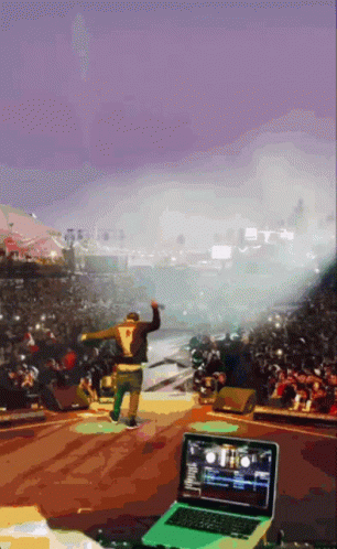 Vlone Woo Popsmoke Concert GIF