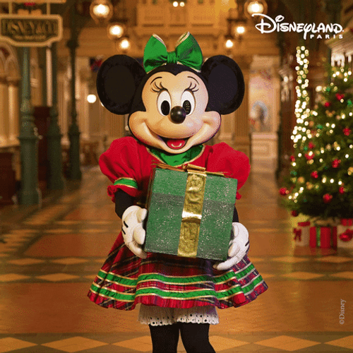 Walt Disney Minnie Mouse Merry Christmas GIF