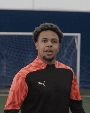 Weston Mckennie Magic Hands GIF