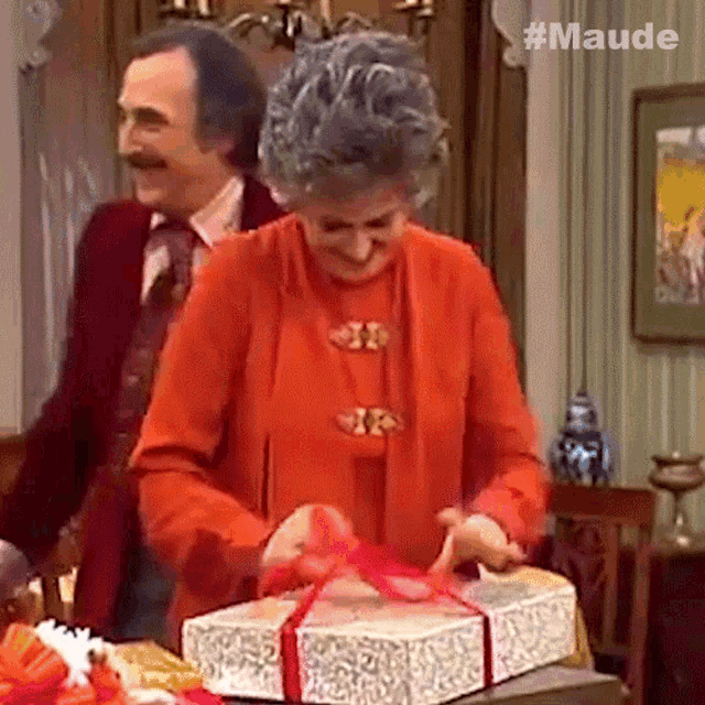 Whats In The Box Open Present Maude Findlay GIF