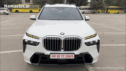 White Car With License Plate HR 98 TC 004 / 5