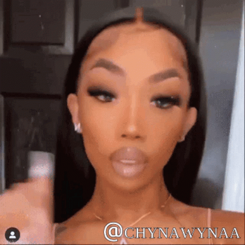 Woman Face Close Up @chynawynaa