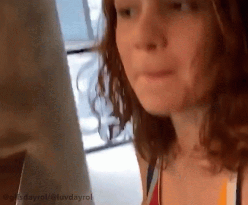 Woman Face Close Up Gifsdayrol / @Luvdayrol