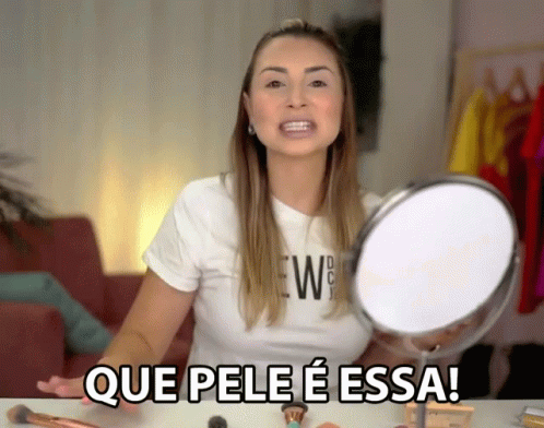 Woman Holding Mirror Que Pele E Essa GIF