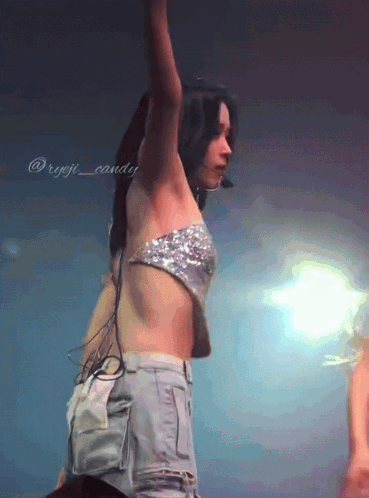 Woman In Crop Top And Shorts Ryuji_candy GIF