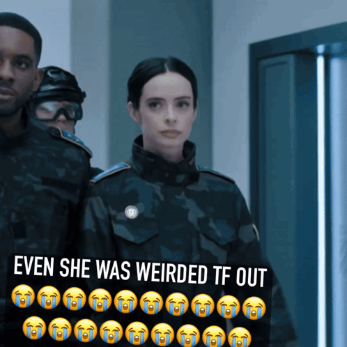 Woman in Military Uniform Even She Was Weirded Tf Out