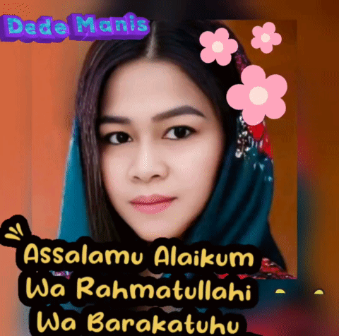 Woman Saying Assalamu Alaikum Wa Rahmatullahi Wa Barakatuhu