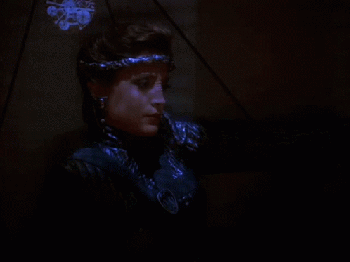Woman Says Why Don't I Cut Your Throat in Dark Room