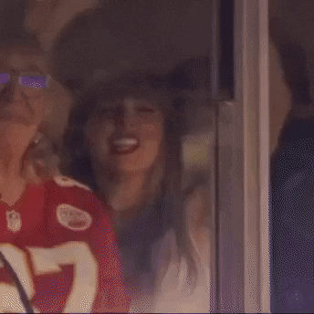Woman Screaming in Crowd with LFG