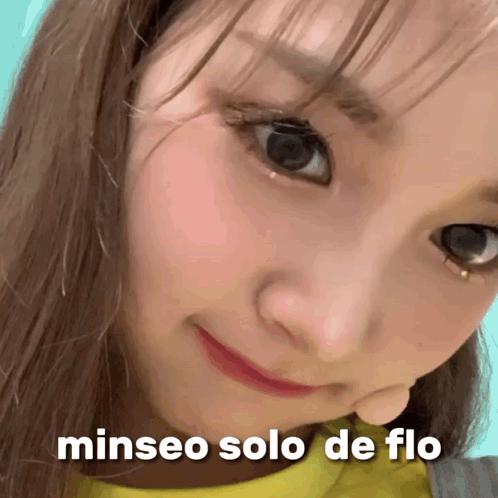 Woman With Minseo Solo de Flo