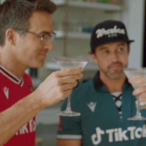Wrexham Ryan Reynolds And Rob Mc Elhenney GIF