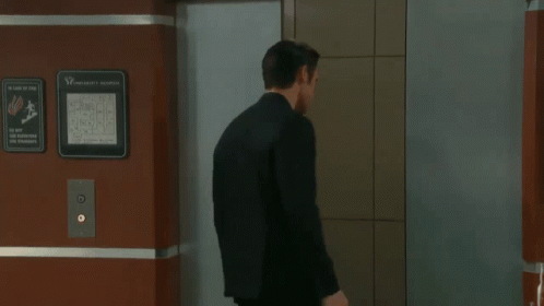 Xander 498 X 280 Gif GIF