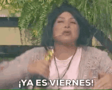 Ya Es Viernes Talk Show Woman Missing Teeth GIF