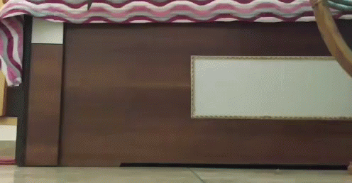 Yo Yo Moving Up And Down GIF