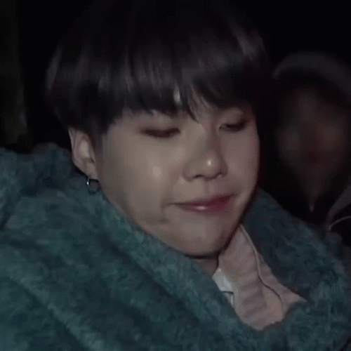 Yoongi Clueless Face GIF
