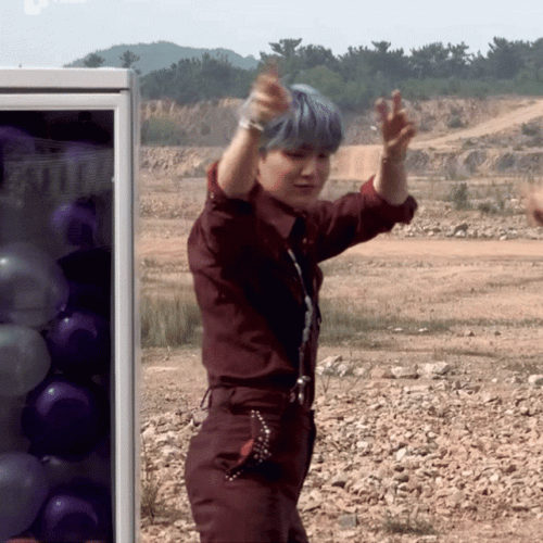 Yoongi Funny Dance GIF