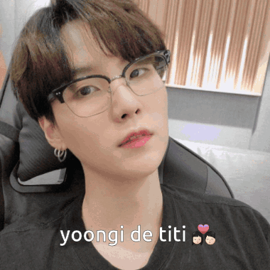Young Man Glasses Black Shirt Yoongi De Titi