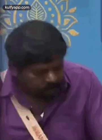 Imman Annachi Showing Yoyo Move Gesture GIF