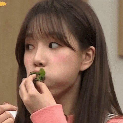 Yuri Gobble Leaves GIF