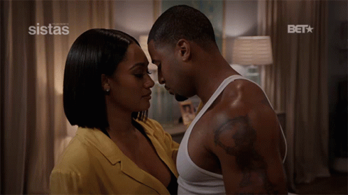 Zac And Jenna Passionate Kiss In Sistas GIF