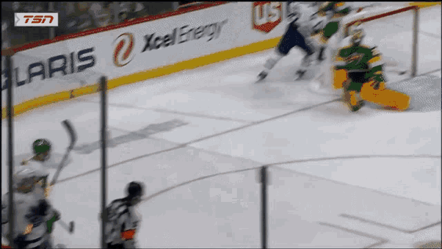 Zar Zach Aston Reese Gif GIF