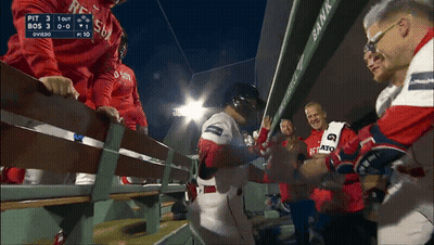 A Baseball Game Is Being Played In Oviedo And The Score Is 3 To 1 GIF
