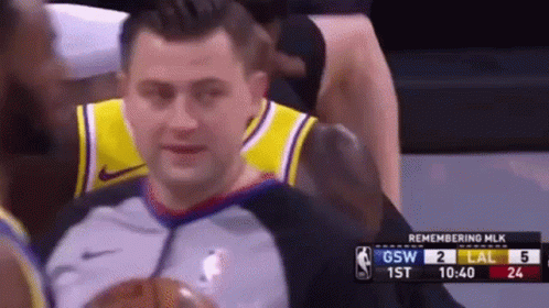 A Basketball Game Is Being Played Between The Lakers And Gsw GIF