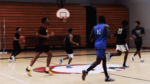 A Basketball Player With The Number 10 On His Back GIF