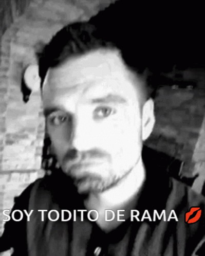 A Black And White Photo Of A Man With The Words Soy Todito De Rama On The Bottom GIF