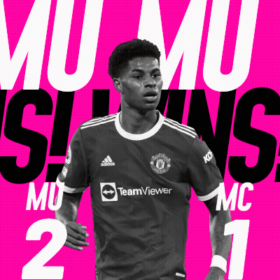 A Black And White Photo Of A Soccer Player Wearing A Jersey That Says Teamviewer On It GIF