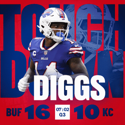 A Buffalo Bills Football Player Named Diggs Runs With The Ball GIF