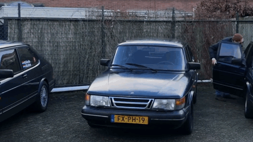 A Car With The License Plate Fx-Ph-19 GIF