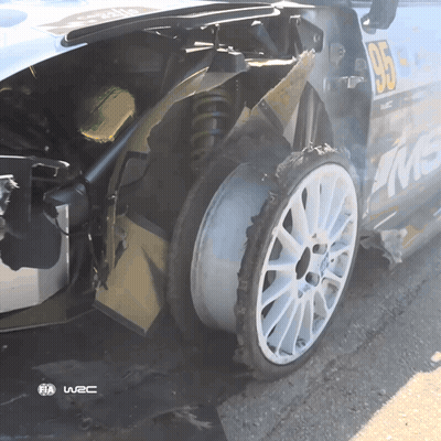 A Car With The Number 95 On It GIF