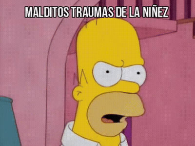 A Cartoon Of Homer Simpson With The Words Maldito Traumas De La Niñez Above Him GIF