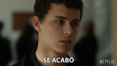 A Close Up Of A Man 'S Face With The Words Se Acabo Written Above Him GIF