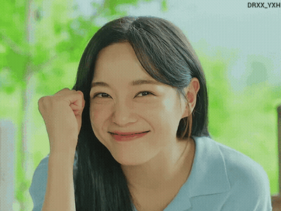 A Close Up Of A Woman 'S Face With Drxx_yxh Written On The Bottom Right GIF