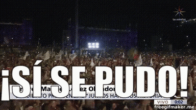 A Crowd Of People Are Gathered In Front Of A Sign That Says ' Si Se Pudo ! ' GIF