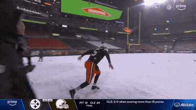 A Football Game Between Pittsburgh Steelers And Cleveland Browns Is Being Shown On Prime GIF