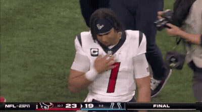 A Football Player In A White Jersey With The Number 7 On It GIF