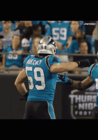 A Football Player Wearing The Number 59 Jersey GIF
